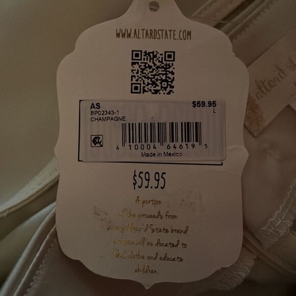 NWT Altar'd State champagne Skort, Size L - Picture 4 of 6